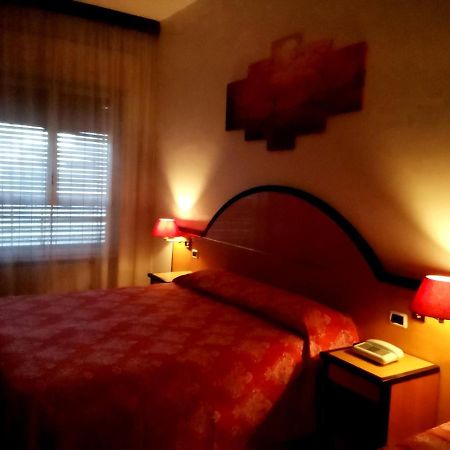 H&L Hotel شْنيسيلّو بالسامو المظهر الخارجي الصورة
